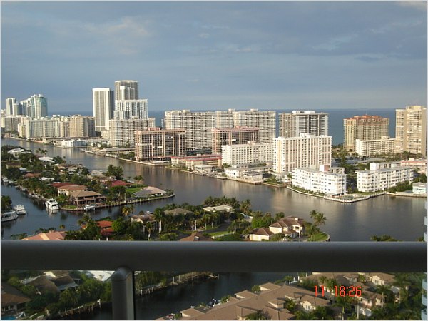 Aventura, FL House - For Sale