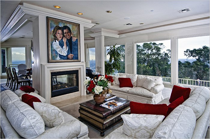 Los Angeles, CA House - For Sale