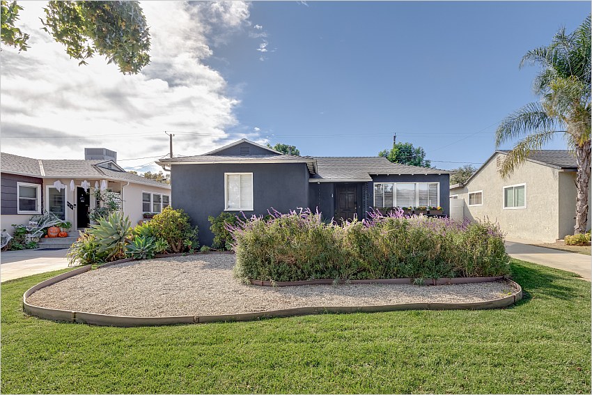 Elfyer - Burbank, CA House - For Sale