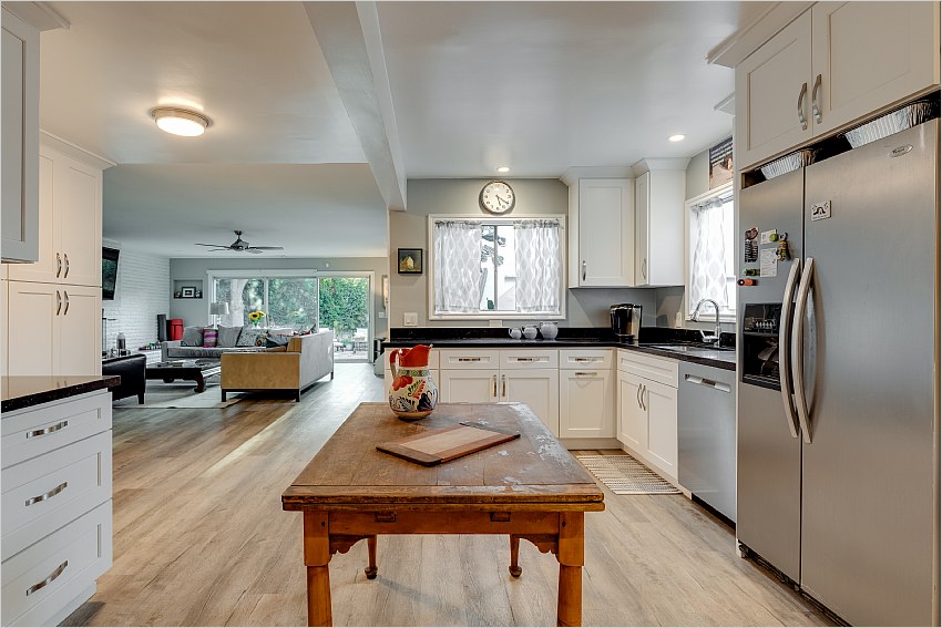 Elfyer - Burbank, CA House - For Sale
