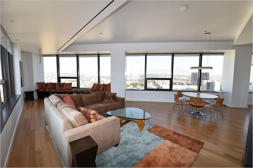 Elfyer - Los Angeles, CA House - For Sale