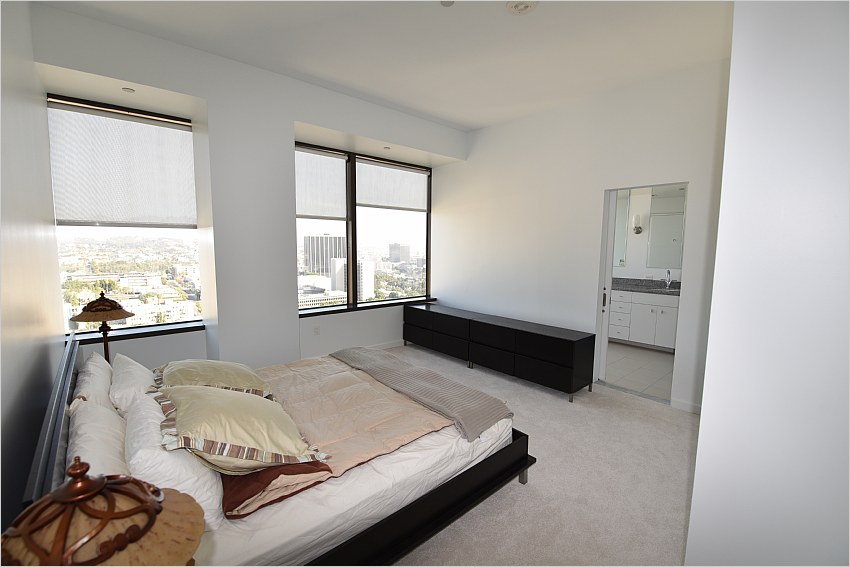 Elfyer - Los Angeles, CA House - For Sale