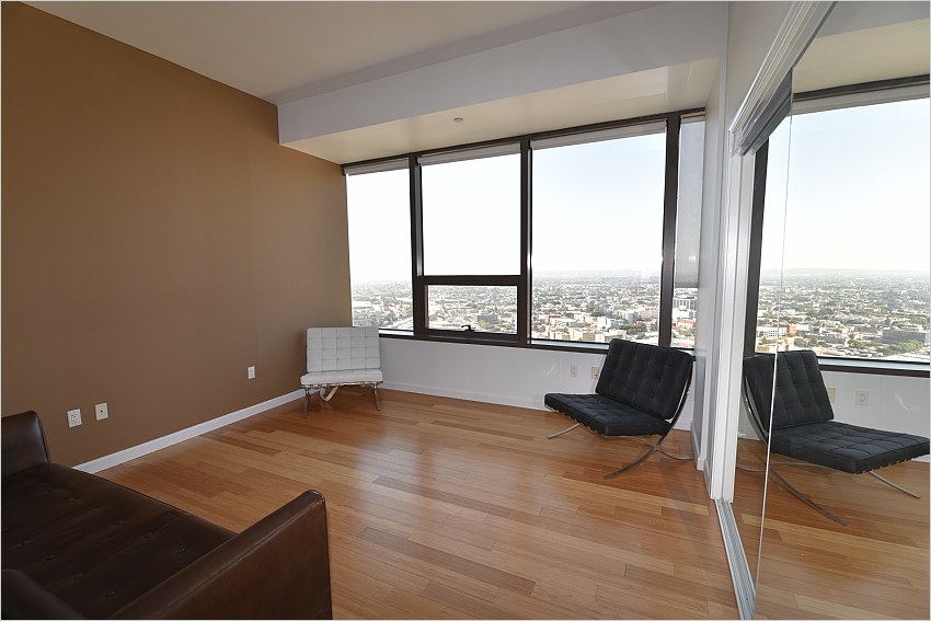 Elfyer - Los Angeles, CA House - For Sale