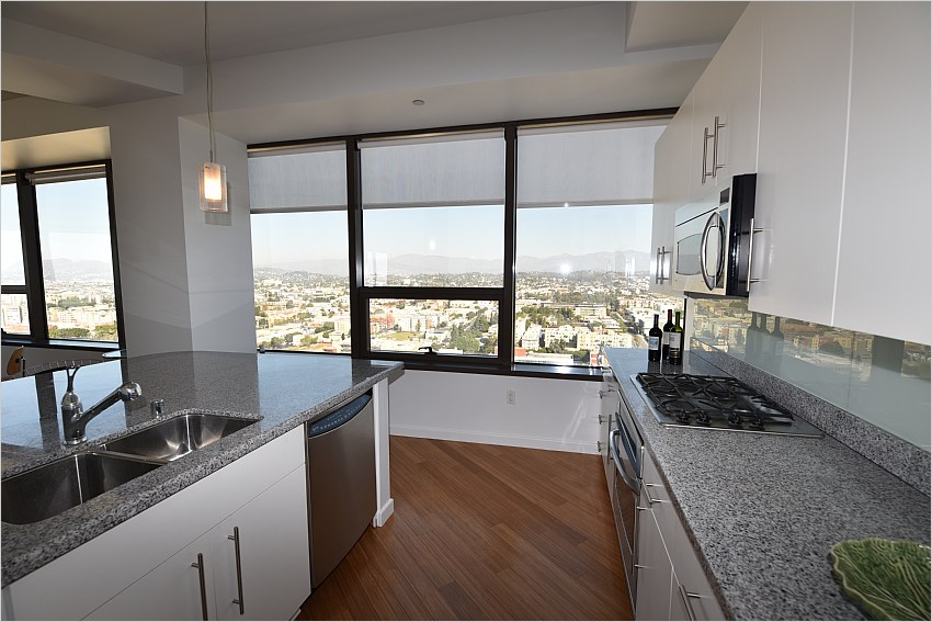 Elfyer - Los Angeles, CA House - For Sale