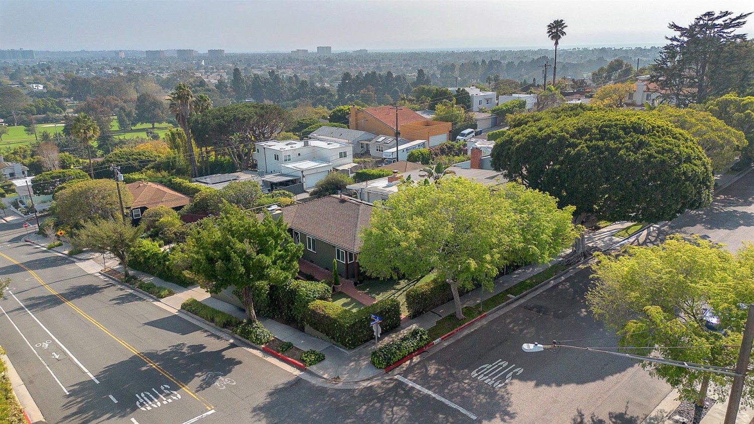 Elfyer - Santa Monica, CA House - For Sale