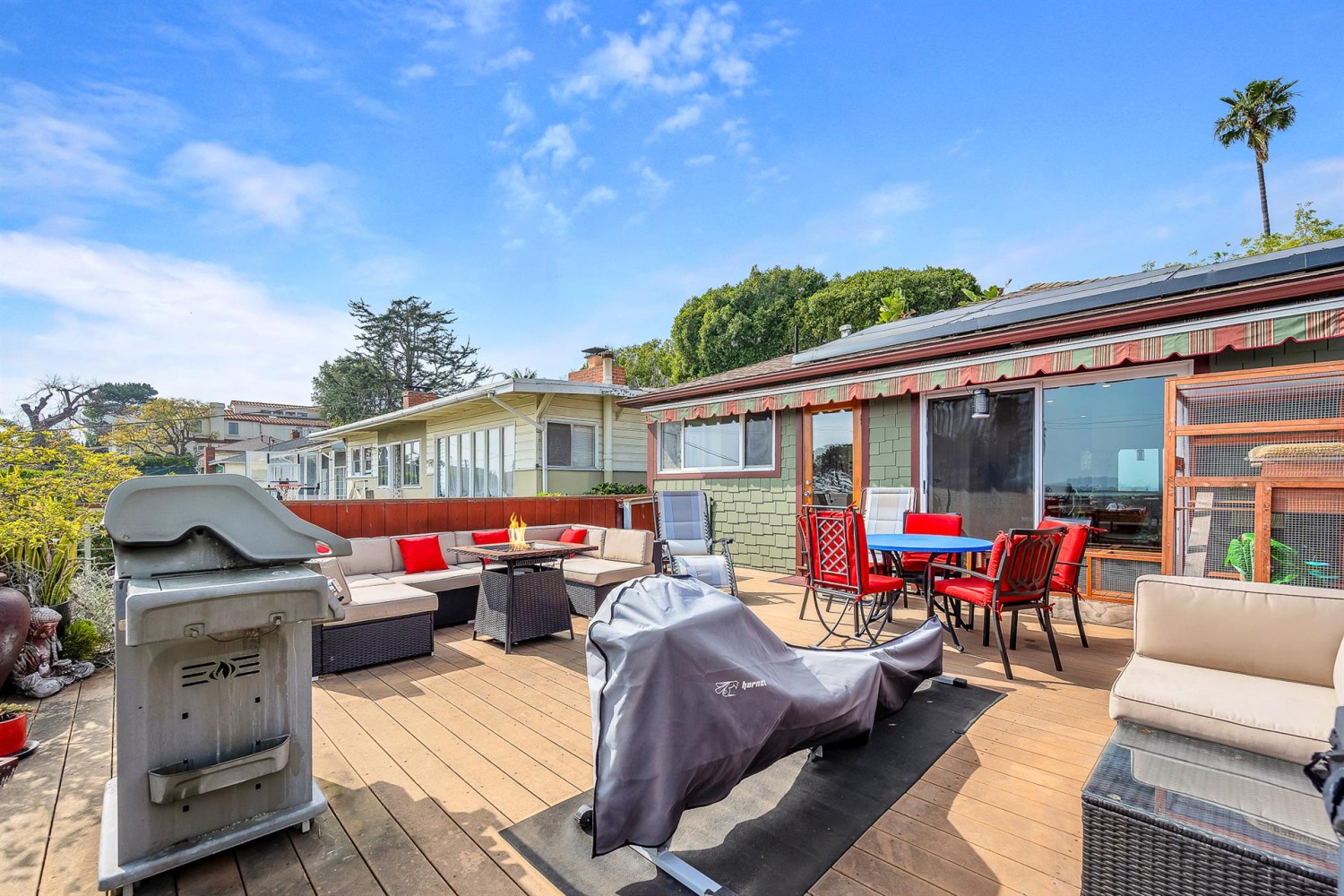 Elfyer - Santa Monica, CA House - For Sale