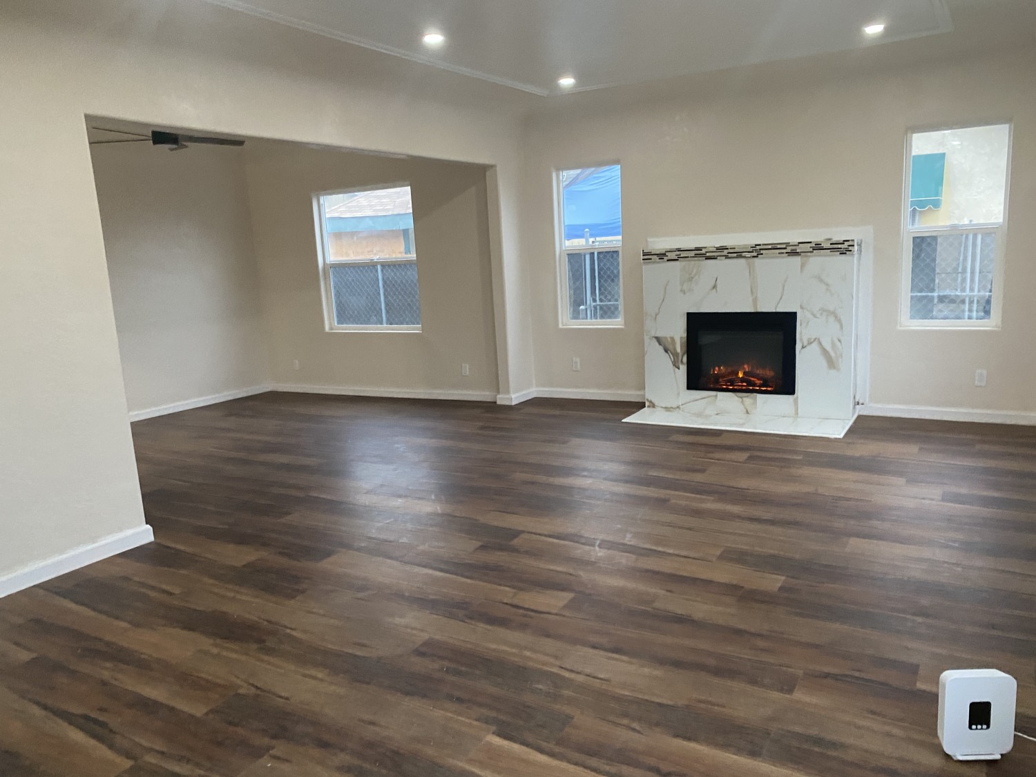 Elfyer - bakersfield,  House - For Sale