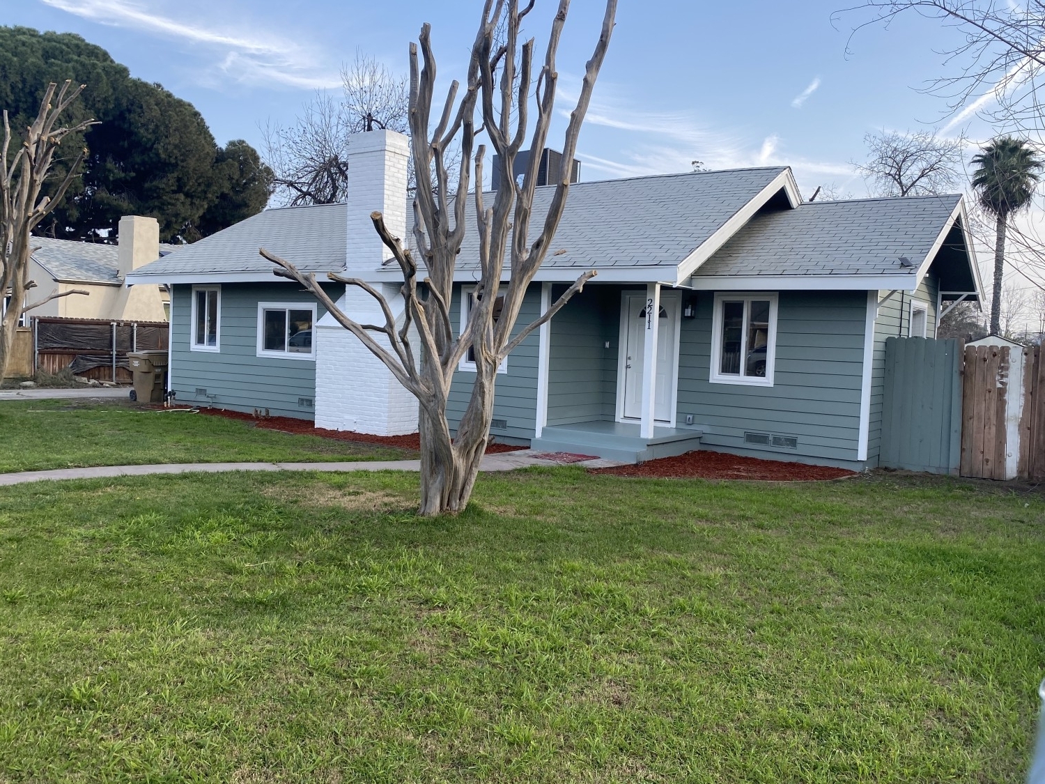 Elfyer - Bakersfield, CA House - For Sale