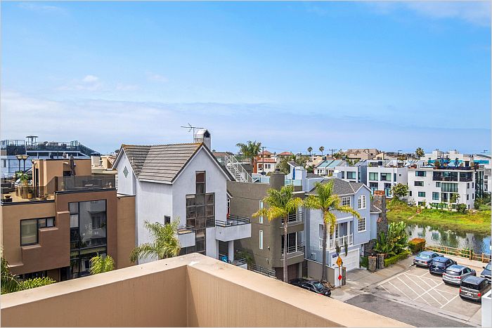 Elfyer - Marina Del Rey, CA House - For Sale