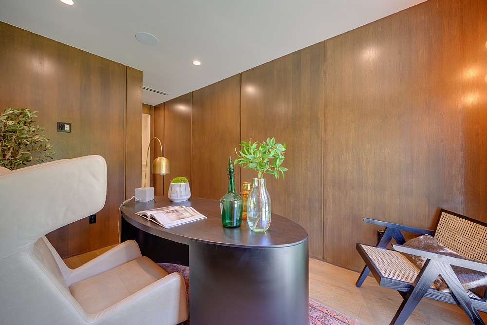 Elfyer - Sherman Oaks, CA House - For Sale