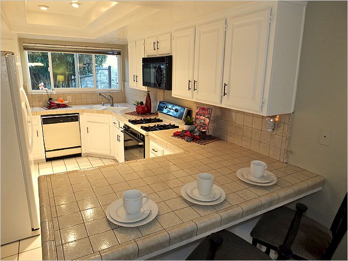 Signal Hill, CA Condo For Sale 1600 Crescent Heights St. MLS PW15255509