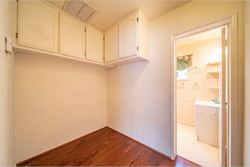 Elfyer - Long Beach, CA House - For Sale