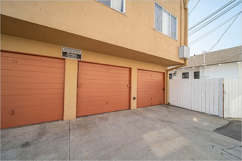 Elfyer - Long Beach, CA House - For Sale