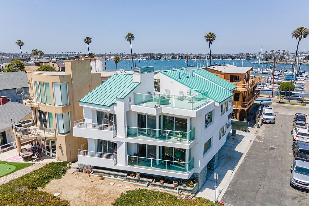 Elfyer - Long Beach, CA House - For Sale
