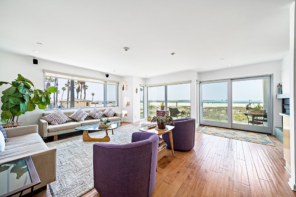 Elfyer - Long Beach, CA House - For Sale