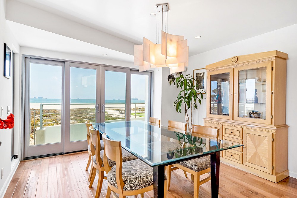 Elfyer - Long Beach, CA House - For Sale