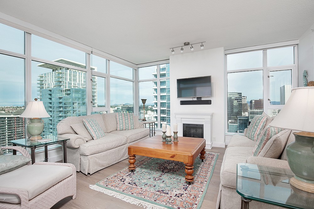 Elfyer - San Diego, CA House - For Sale