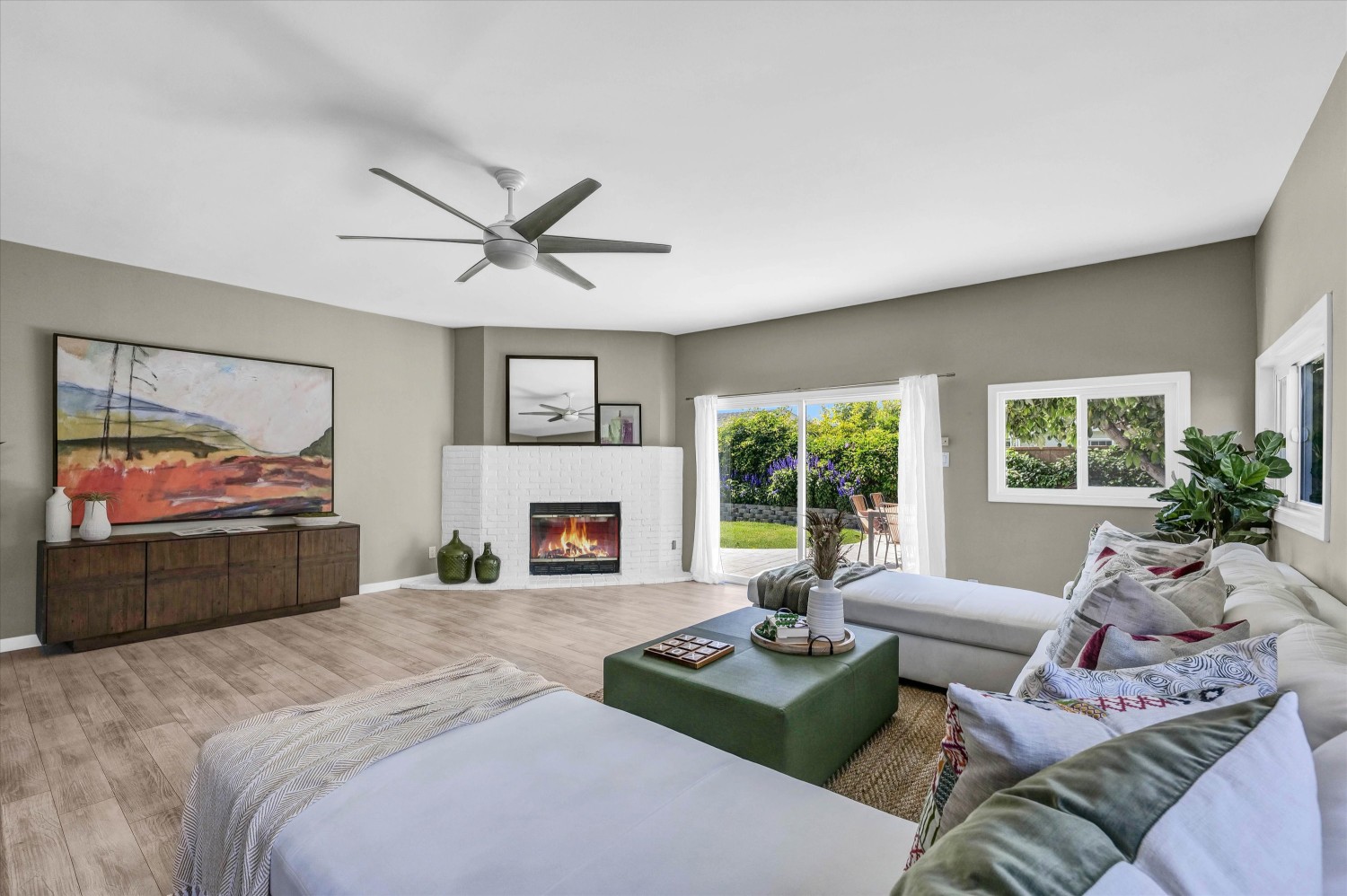 Elfyer - Long Beach, CA House - For Sale