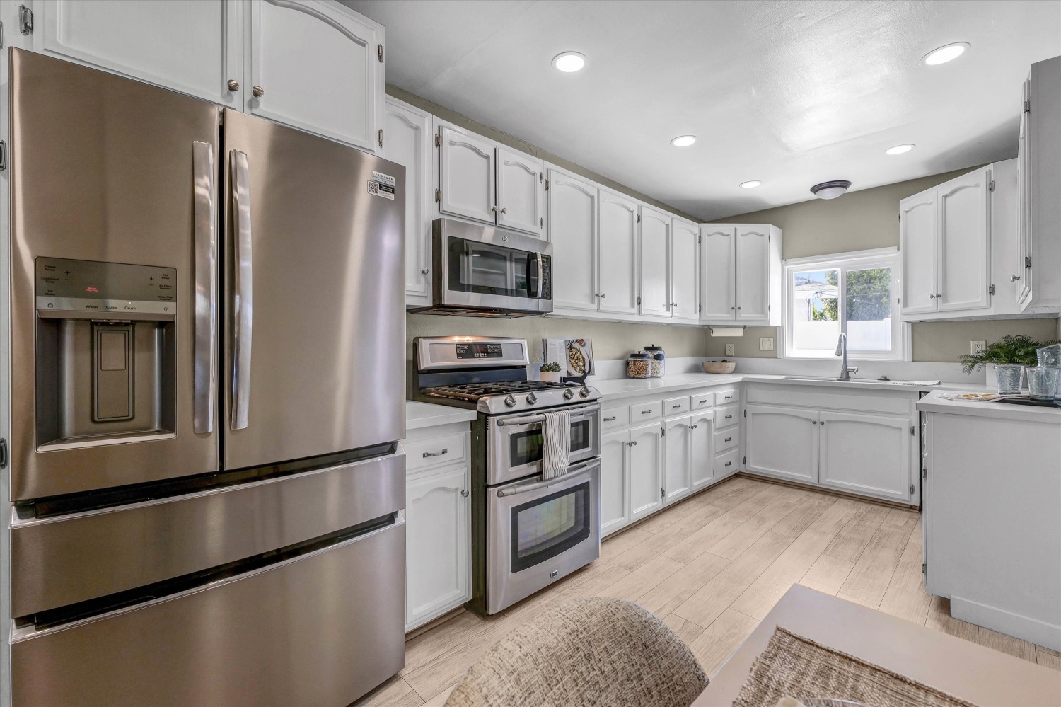 Elfyer - Long Beach, CA House - For Sale