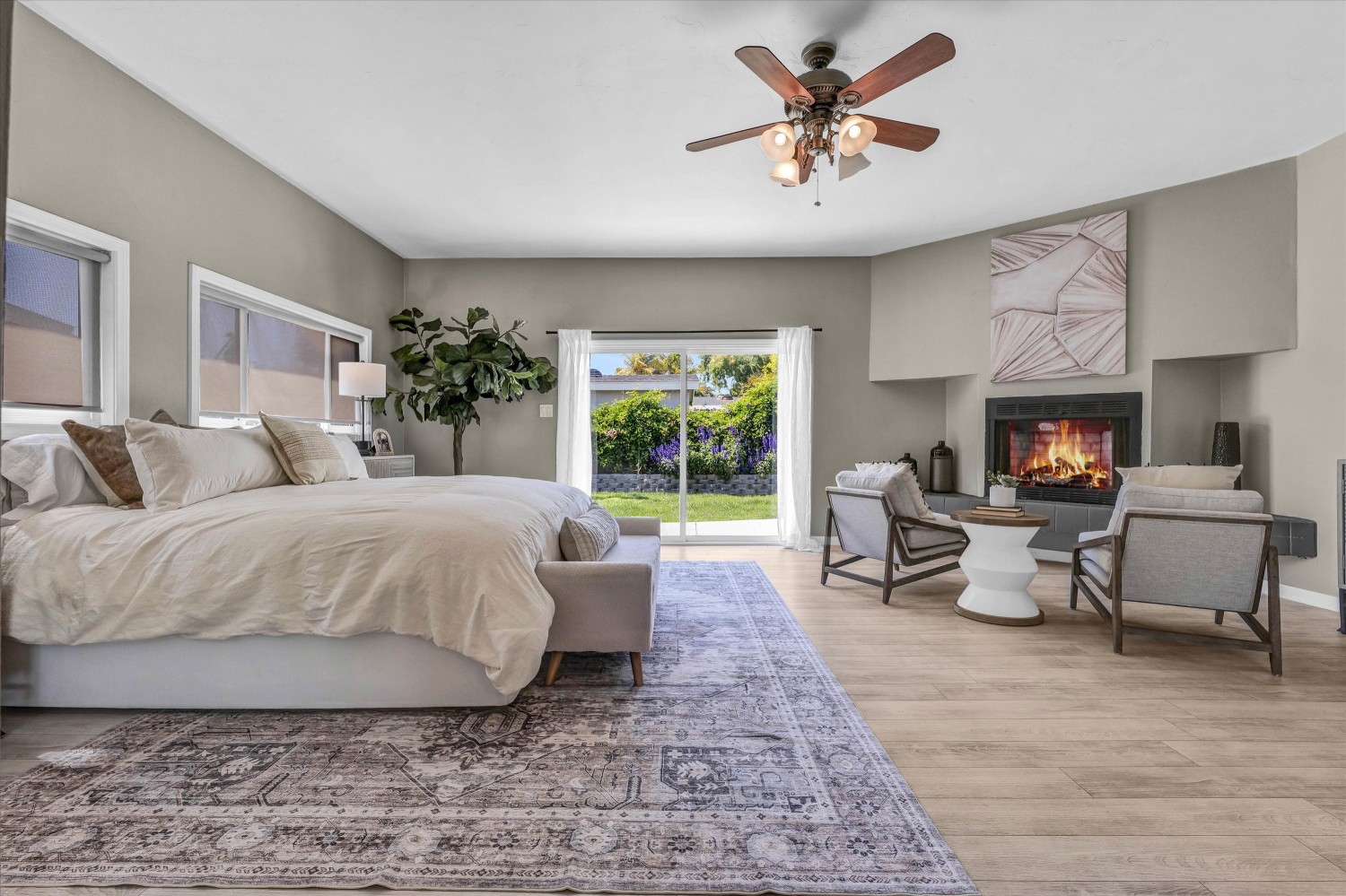 Elfyer - Long Beach, CA House - For Sale