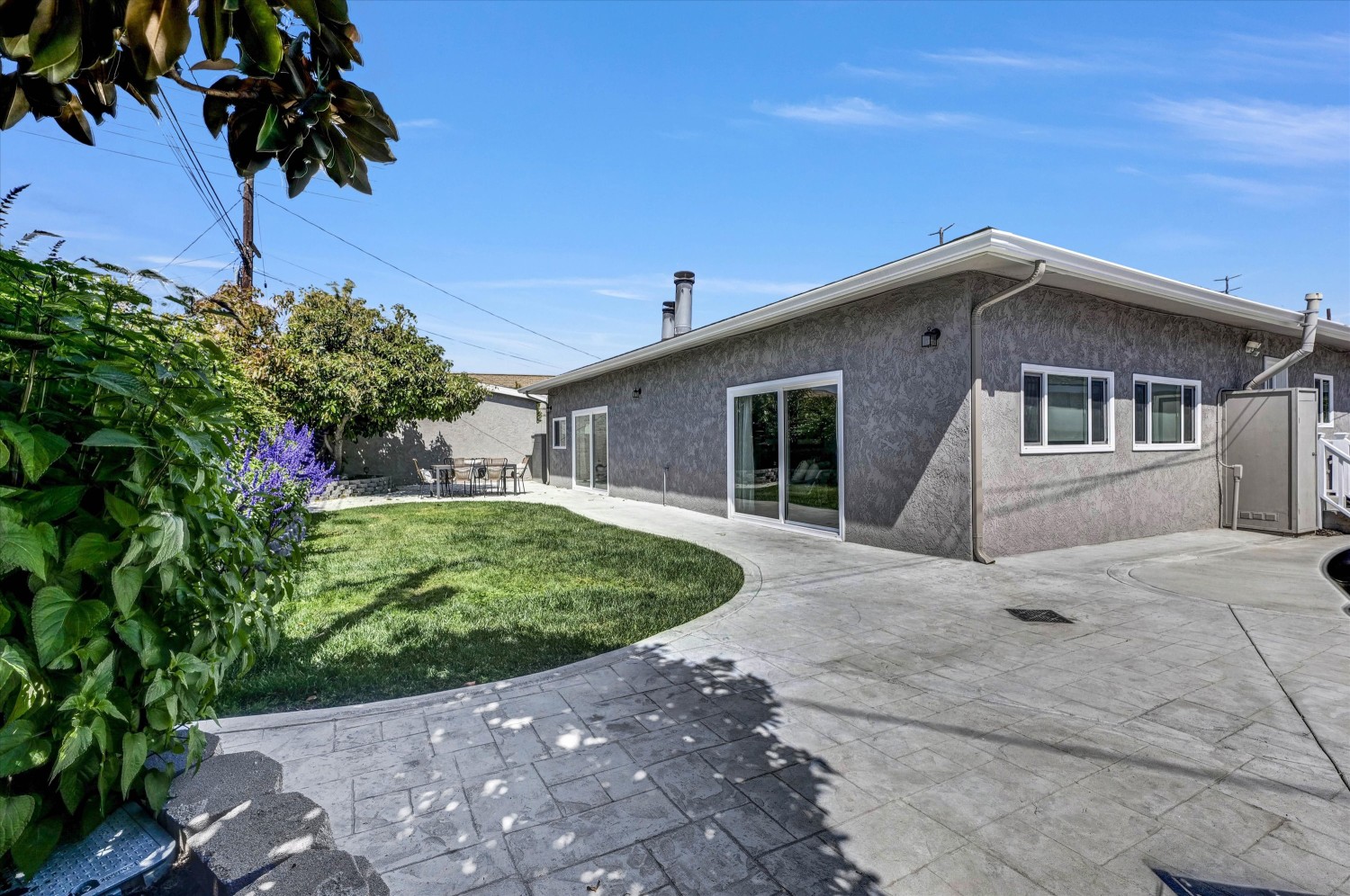 Elfyer - Long Beach, CA House - For Sale