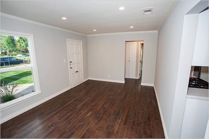 Elfyer - Burbank, CA House - For Sale