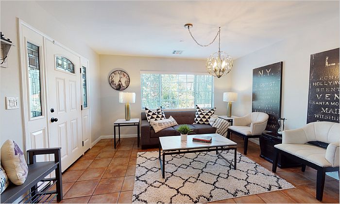 Elfyer - Burbank, CA House - For Sale