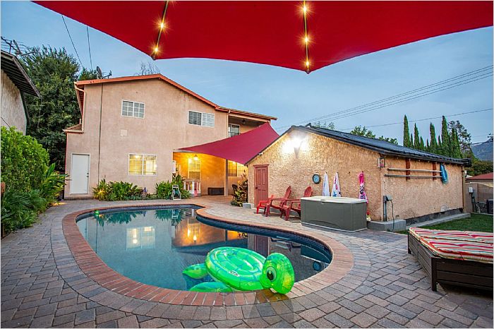 Elfyer - Burbank, CA House - For Sale