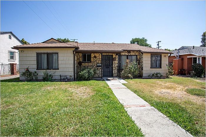 Elfyer - Reseda, CA House - For Sale