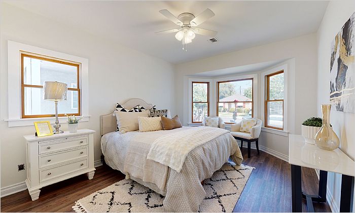 Elfyer - Burbank, CA House - For Sale