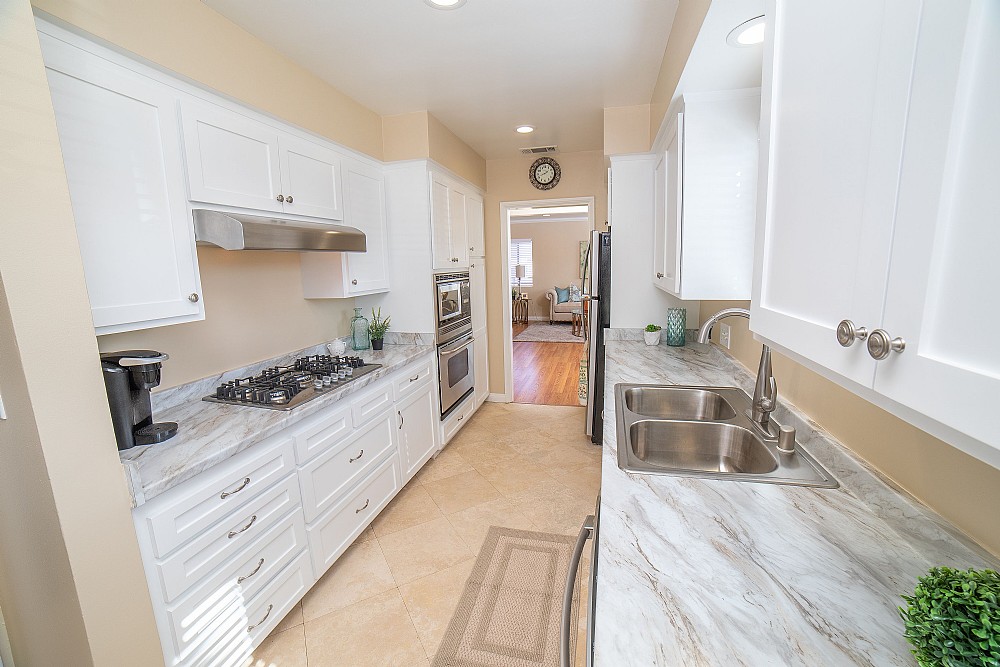 Elfyer - Burbank, CA House - For Sale