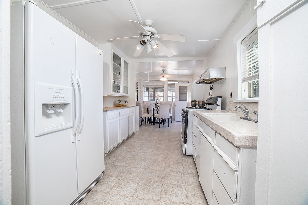 Elfyer - Burbank, CA House - For Sale