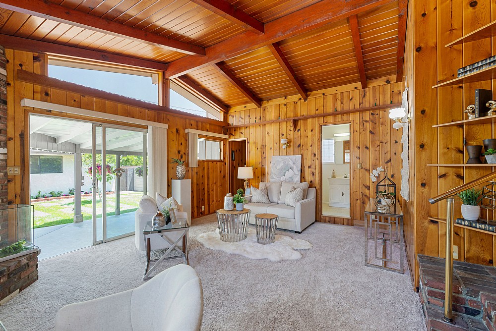 Elfyer -  Burbank, CA House - For Sale