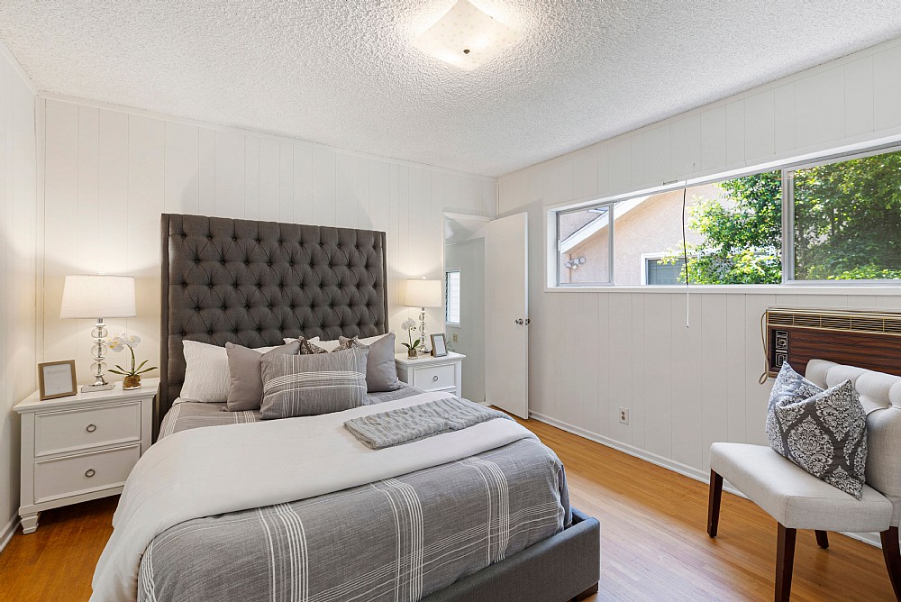 Elfyer -  Burbank, CA House - For Sale