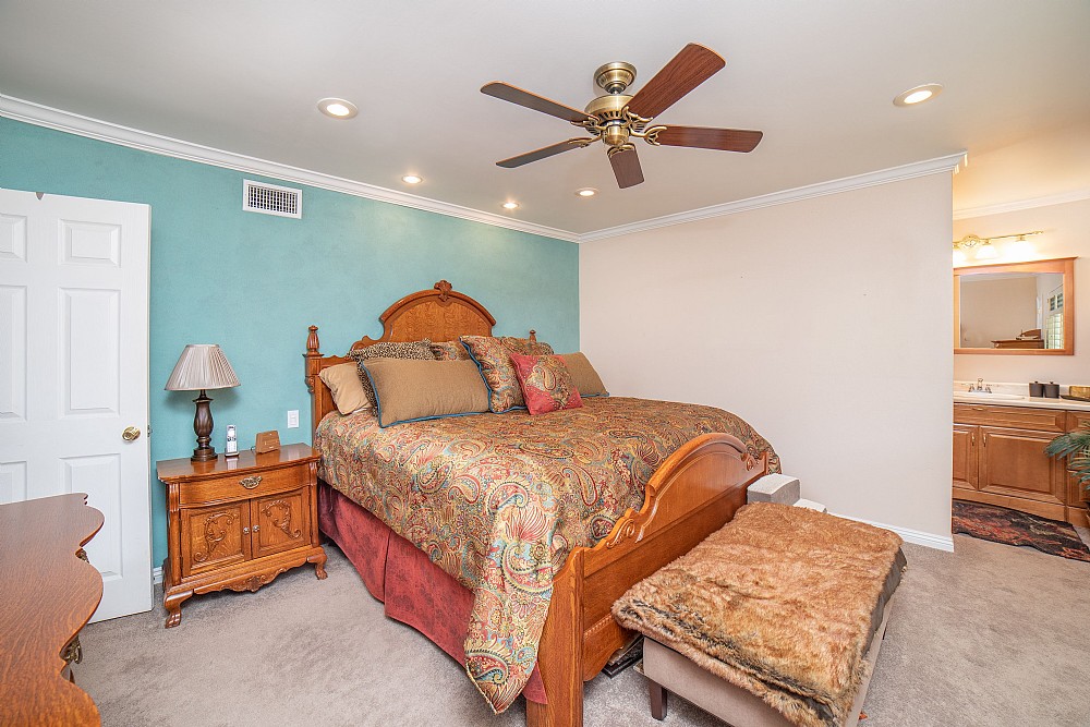 Elfyer - Burbank, CA House - For Sale