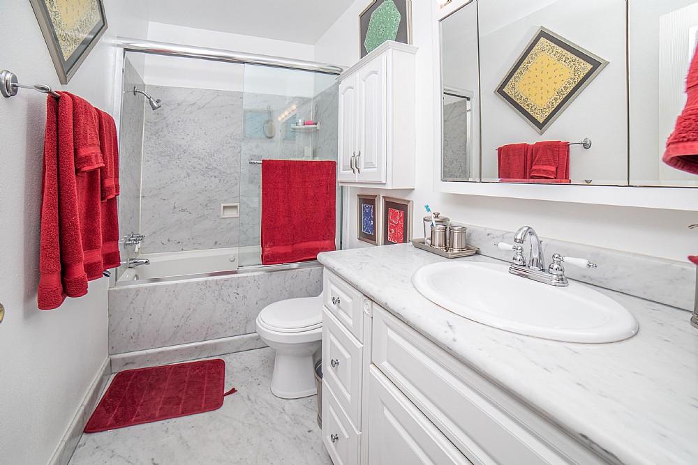 Elfyer - Burbank, CA House - For Sale