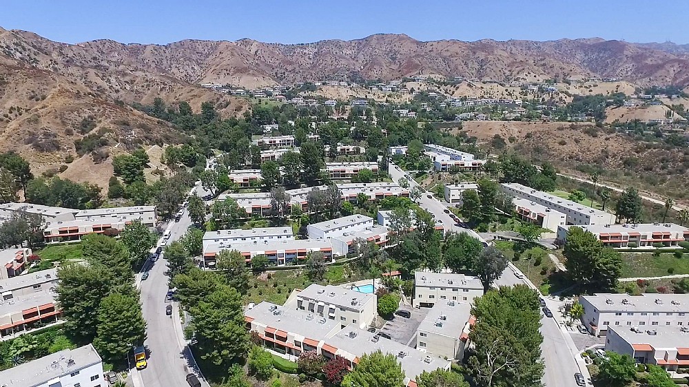 Elfyer - Burbank, CA House - For Sale