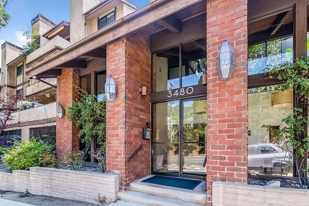 Elfyer - Los Angeles, CA House - For Sale