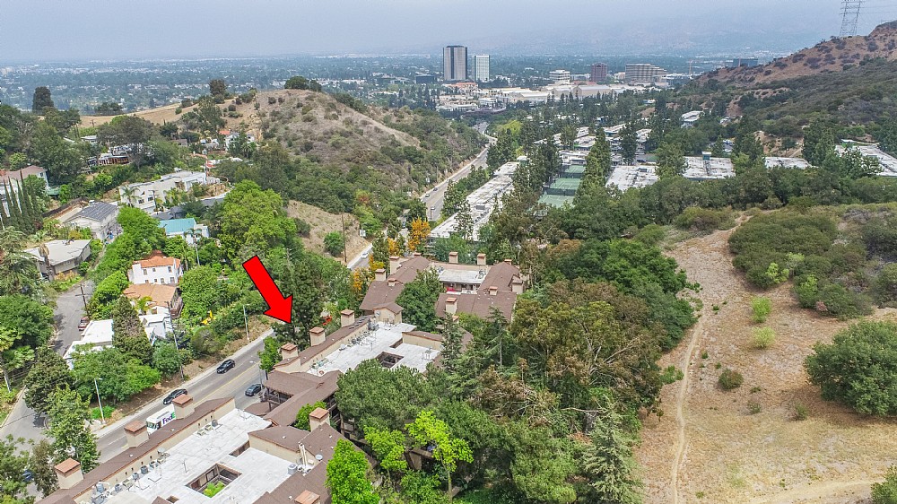 Elfyer - Los Angeles, CA House - For Sale