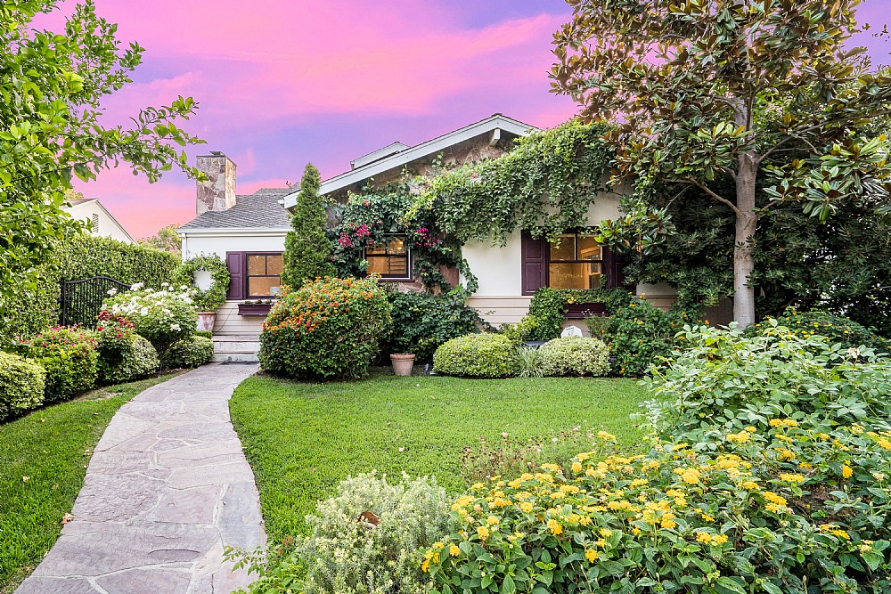 Elfyer - Burbank, CA House - For Sale