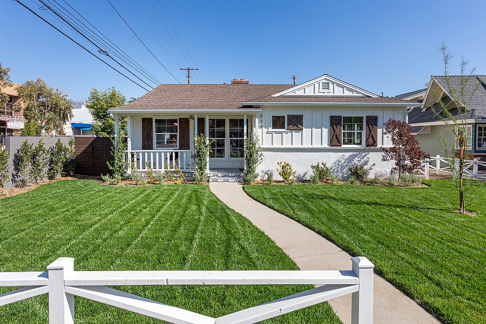 Elfyer - Burbank, CA House - For Sale