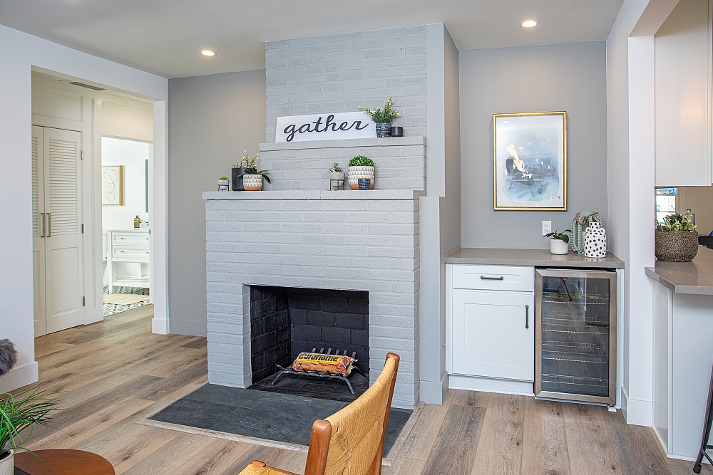 Elfyer - Burbank, CA House - For Sale