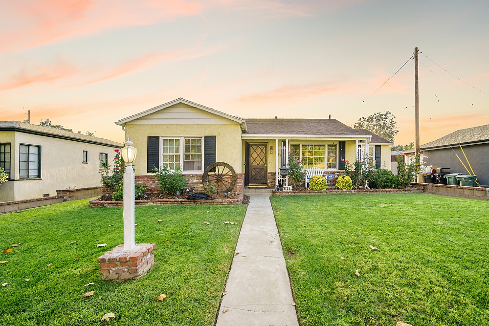 Elfyer - Burbank, CA House - For Sale