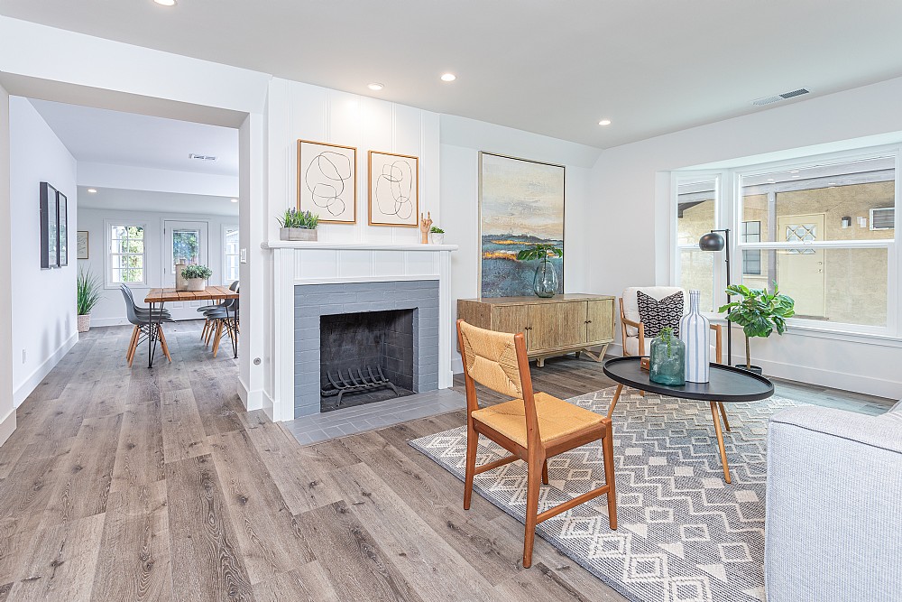 Elfyer - Burbank, CA House - For Sale