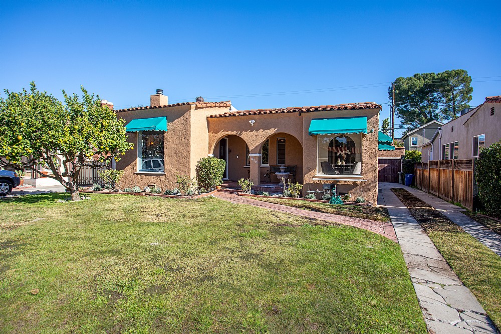 Elfyer - Burbank, CA House - For Sale