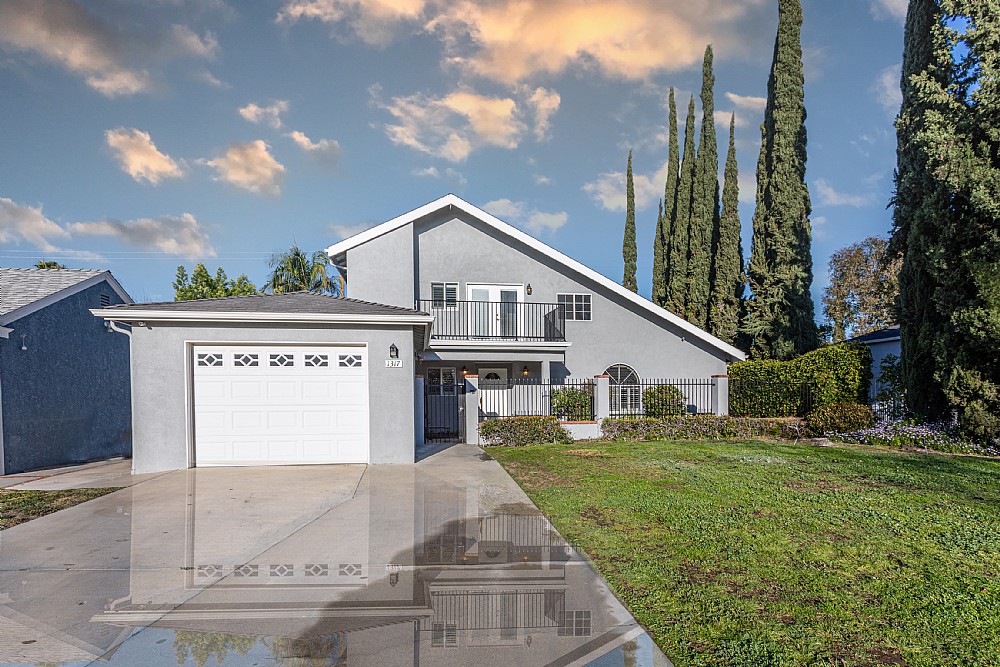 Elfyer - Burbank, CA House - For Sale