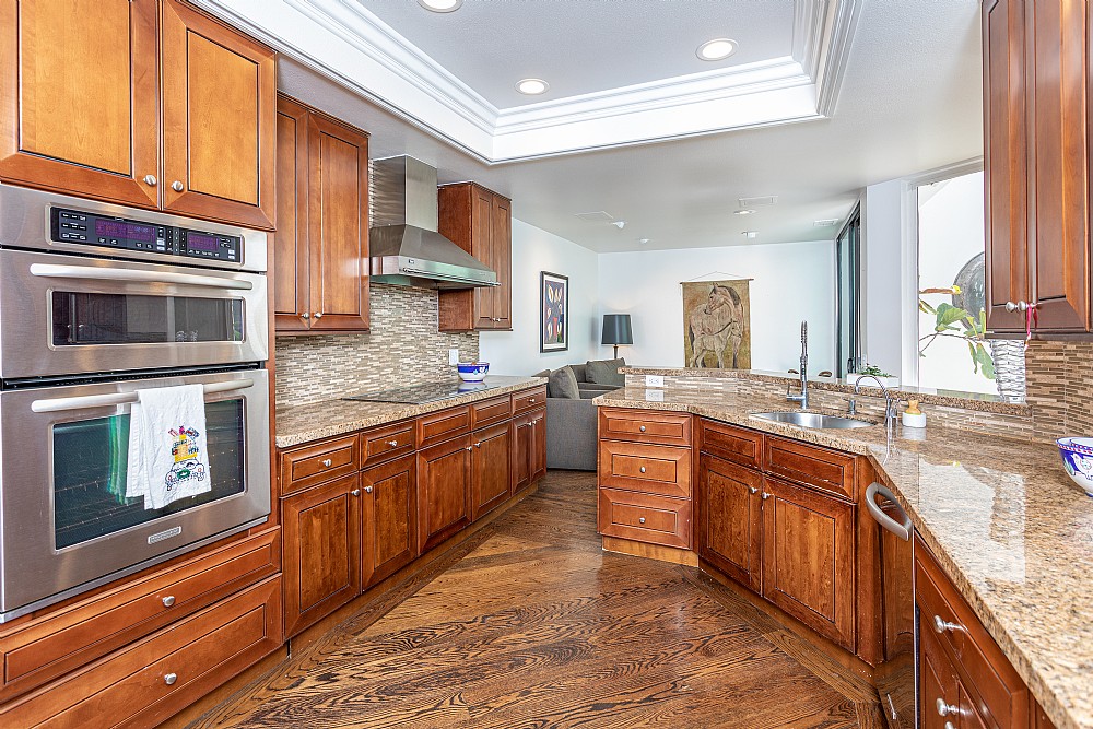 Elfyer - Los Angeles, CA House - For Sale