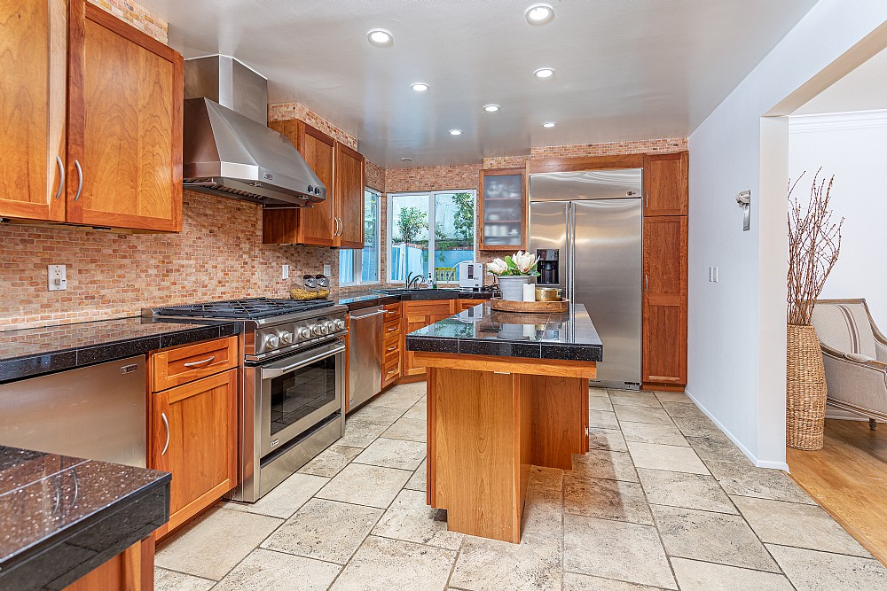 Elfyer - Sherman Oaks, CA House - For Sale