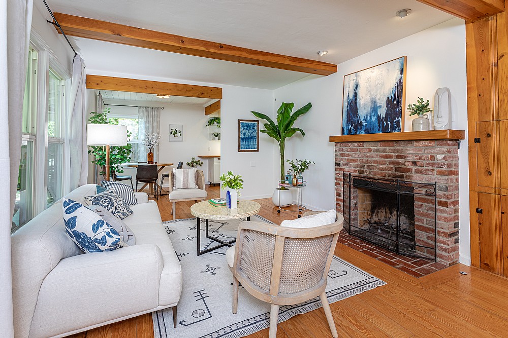 Elfyer - Burbank, CA House - For Sale