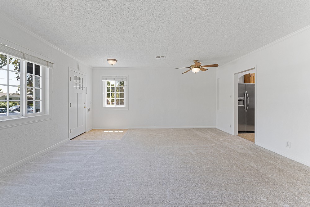 Elfyer - Burbank, CA House - For Sale